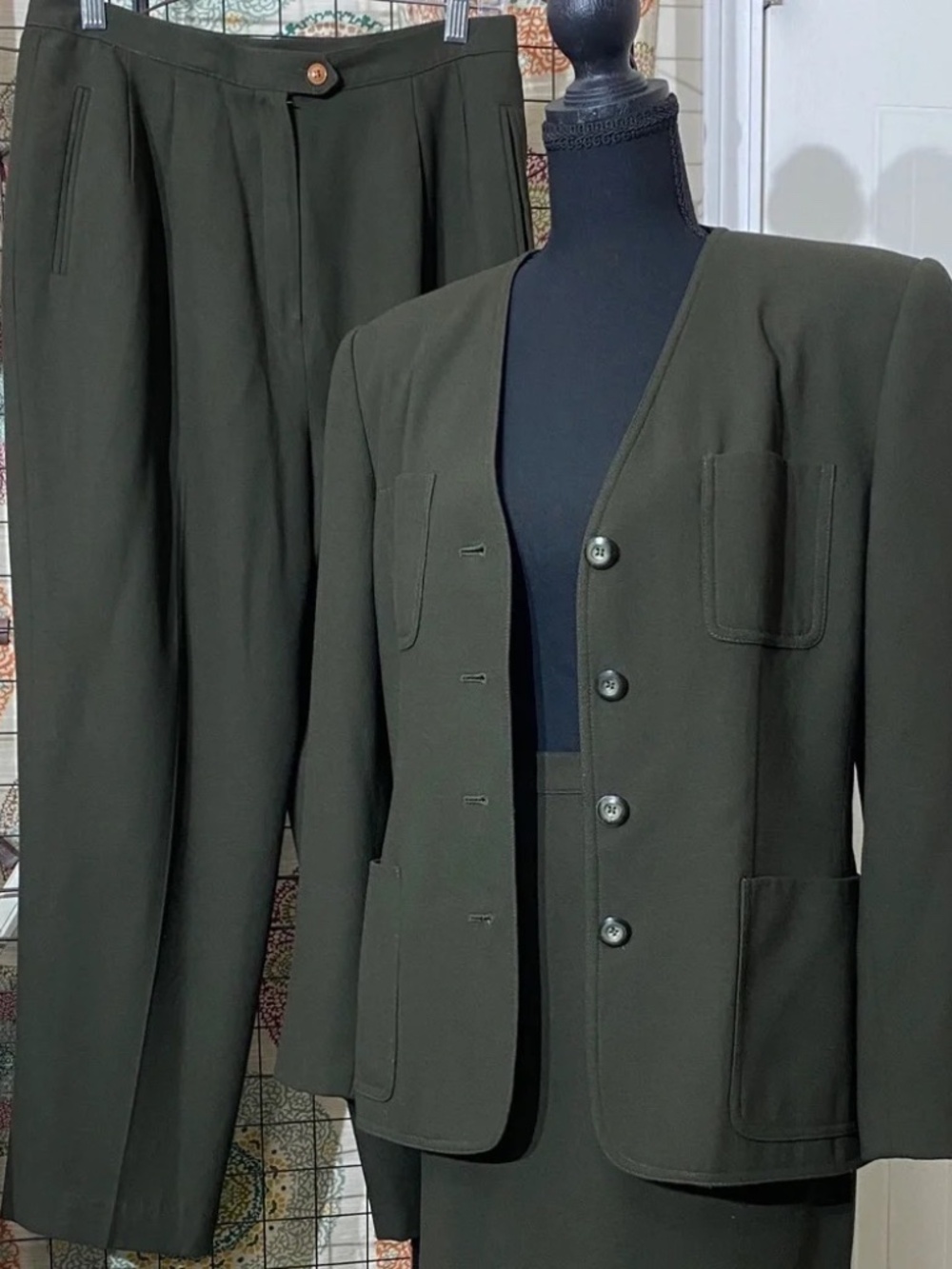Kasper Women's Olive 3pc matching Suit Set Size 12 Petite